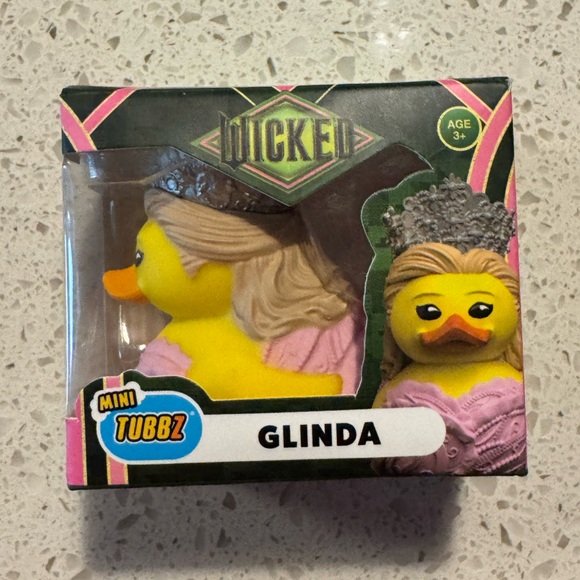 Wicked Glinda Mini Tubbz Rubber Duck

Mini Tubbz Wicked Glinda NwB - Picture 1 of 5